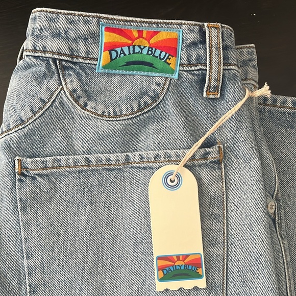 NWT SKYE Daily Blue Sold Out Bell Jeans - Picture 6 of 9